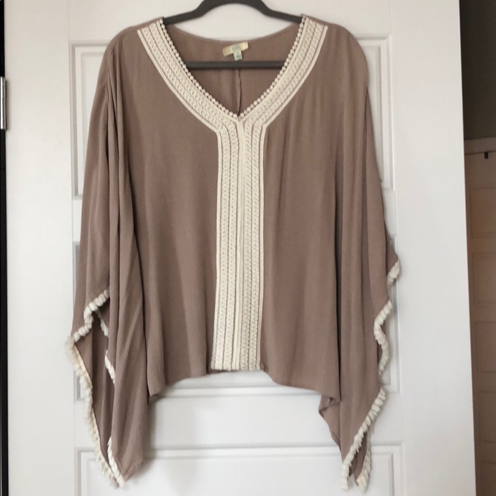 Kori top size small